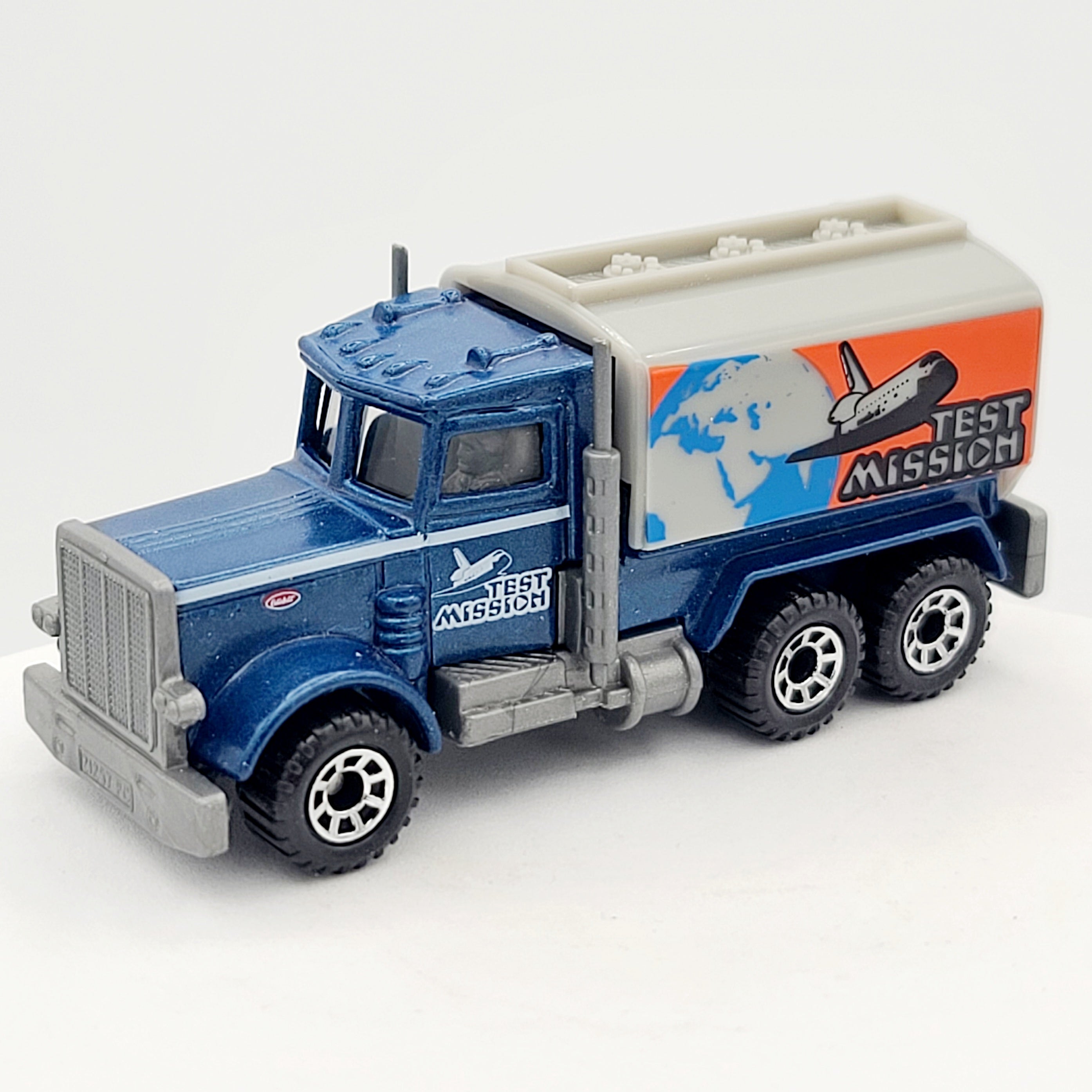 Matchbox Peterbilt i80 Tanker Truck "Test Flight" (2000 MBX 5 Pack Exclusive - Space Mission)